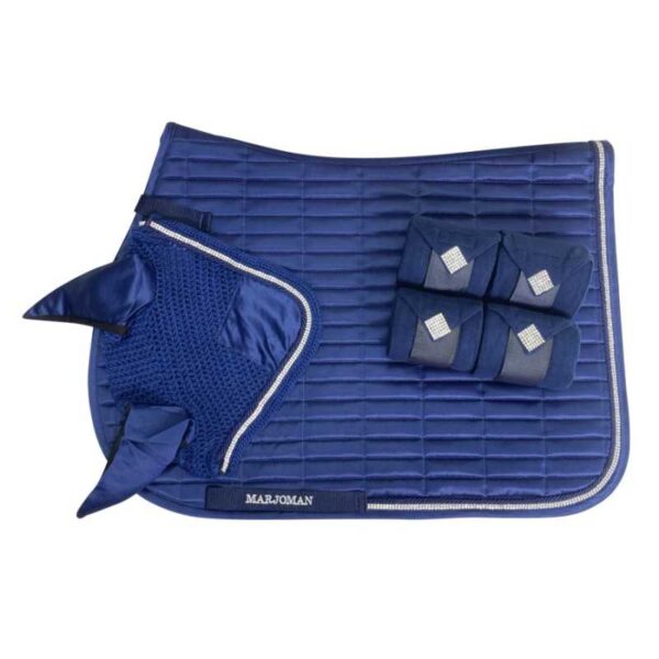 JUEGO DE MANTILLA, OREJERAS Y VENDAS MARJOMAN